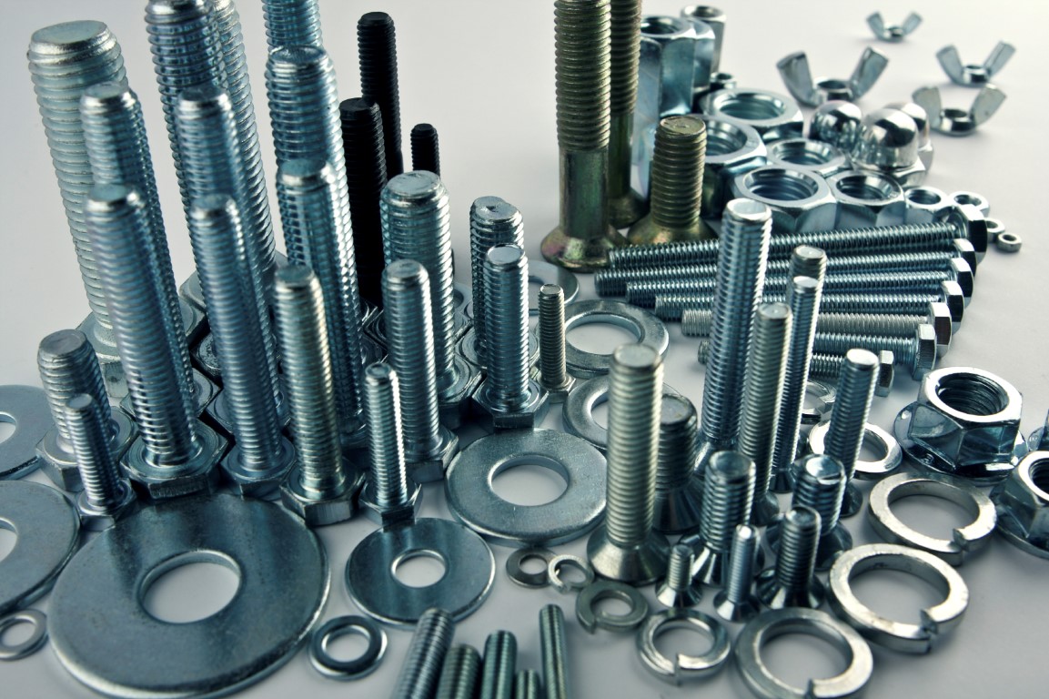 Más allá de una tienda fijaciones industriales